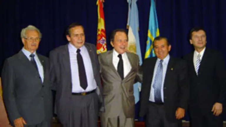  Las autoridades presentes en el festejo.