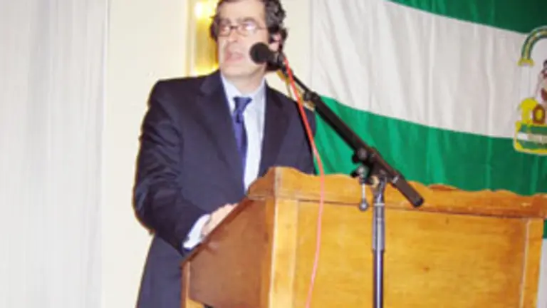  Jos&eacute; Antonio Ortiz, durante su intervenci&oacute;n en el acto.