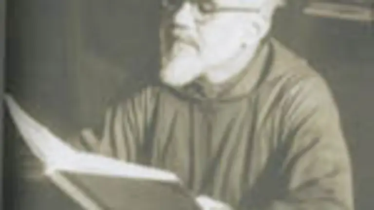  El padre Basilio, en una imagen del libro.