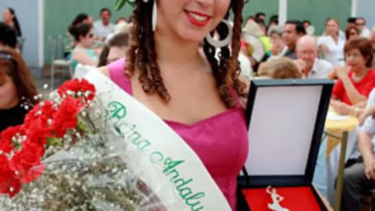  Alexandra Melgar Parra fue coronada como Reina 2010.