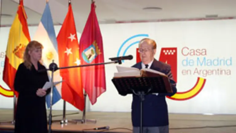  Un momento de la lectura del presidente del Centro Soriano Numancia, José Luis García Morales.