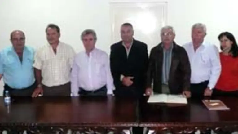  La nueva Junta Directiva de Fillos de Lal&iacute;n, para el per&iacute;odo 2010-2012.