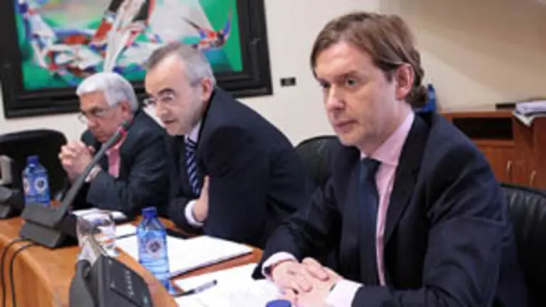  Jes&uacute;s Gamallo &ndash;dcha.&ndash;, durante la explicaci&oacute;n de su proyecto, la pasada semana.