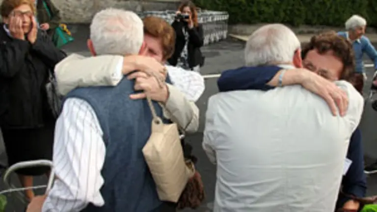  En el aeropuerto de Santiago se volver&aacute;n a vivir emotivas escenas de reencuentro.