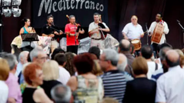  Unha das actuaci&oacute;ns que amenizou a Festa Galega organizada polo Centro Galego N&oacute;s.