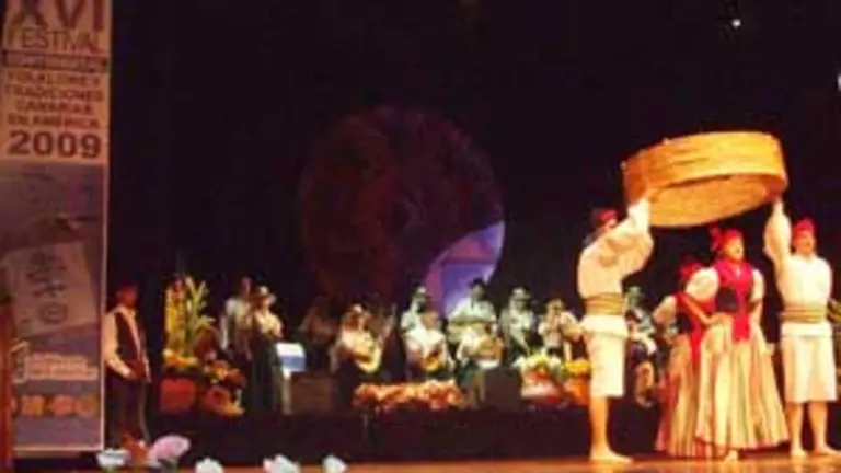  ‘Brisas del Teide’ y ‘Echeide’ del HCM, durante su participación en el XVI Festival, celebrado en Mérida.