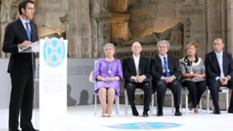  Los galardonados con las Medallas Castelao 2010 estuvieron presentes en el discurso de Feij&oacute;o.
