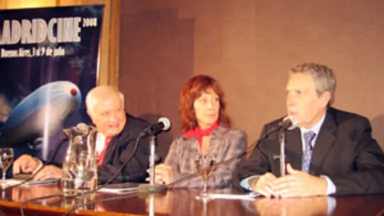 El embajador en Argentina, Rafael Estrella, durante la presentación de la edición de 2008.