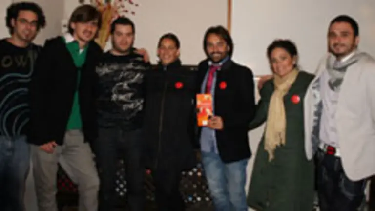 Un momento de una de las actuaciones del grupo de baile de David Morales. 