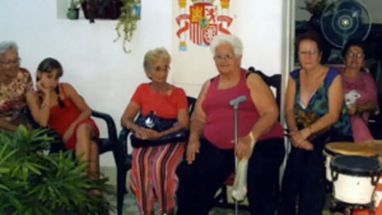 Algunas de las dirigentes de la Uni&oacute;n Gallega, durante el 15&ordm; aniversario. 