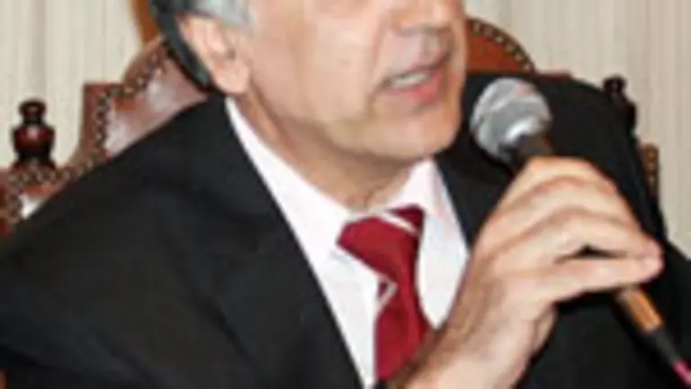  Jos&eacute; Luis Seoane, candidato a presidente por A Terra, Breog&aacute;n y Celta.