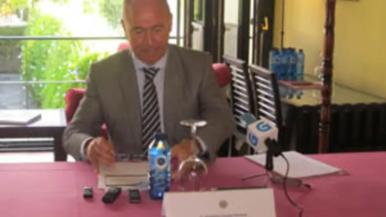 El secretario xeral, Santiago Camba, inform&oacute; a los medios sobre los acuerdos de la Comisi&oacute;n Delegada. 