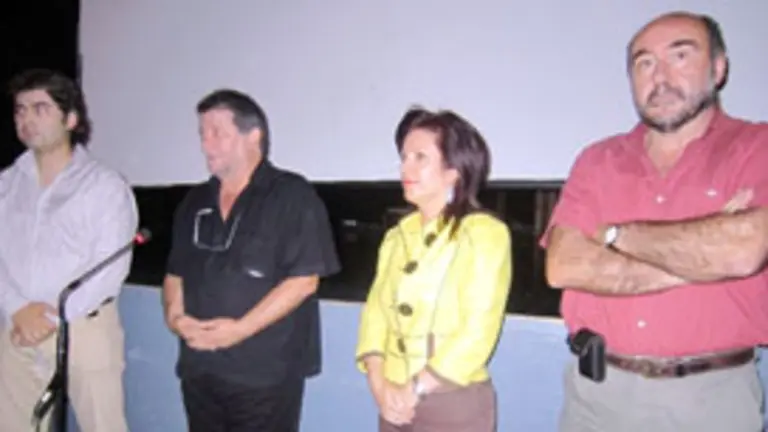  Anxo Collarte, Lois P&eacute;rez Leira, Pilar Pin y Luis Vaamonde, durante la presentaci&oacute;n del v&iacute;deo documental.