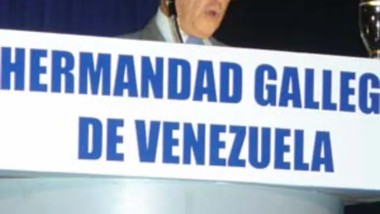  El historiador venezolano, Guillermo Morón, fue el orador de orden con motivo del ‘Día da Patria Galega 2007’, en la HGV. 