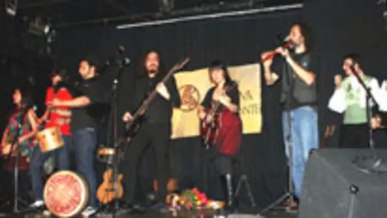  &lsquo;Achaiva da Ponte&rsquo;, en la presentaci&oacute;n de su &uacute;ltimo disco, junto a m&uacute;sicos invitados.