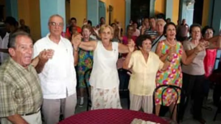  Con el himno de Asturias se dieron por finalizadas las actividades.