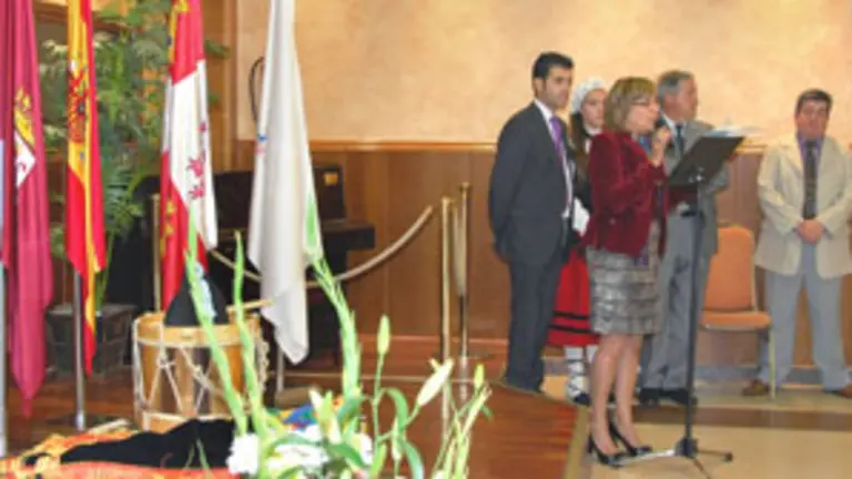  Bego&ntilde;a Serrano, durante su intervenci&oacute;n en el acto organizado por la Casa de Asturias en Le&oacute;n.