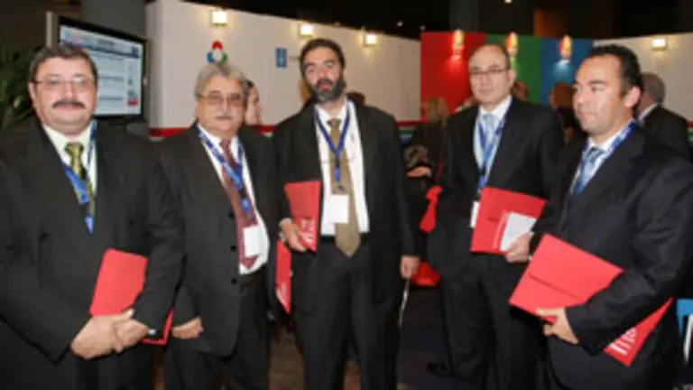  Algunos de los empresarios del exterior que asistieron al III Encontro, celebrado en Santiago en 2009.