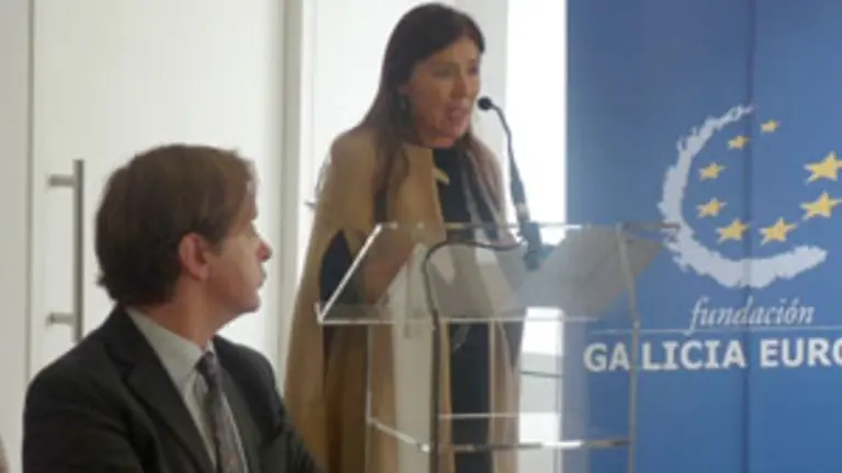  La conselleira de Traballo e Benestar, Beatriz Mato, durante su intervenci&oacute;n en la Fundaci&oacute;n Galicia Europa.