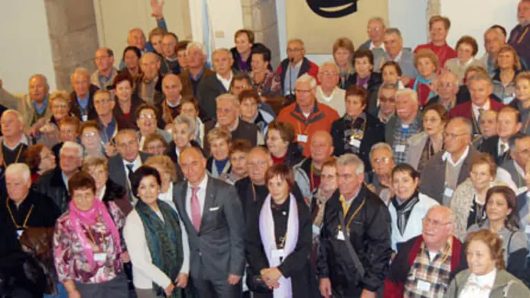 Santiago Camba ofreci&oacute; en el Museo do Pobo Galego una recepci&oacute;n a los participantes en &lsquo;Reencontros&rsquo; y &lsquo;V&eacute;n a Galicia, ben en Galicia&rsquo;. 