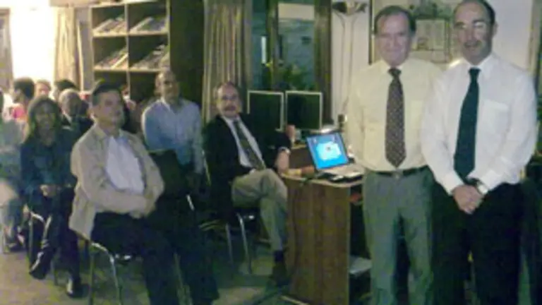  La exposici&oacute;n de los directivos baleares cont&oacute; con m&aacute;s de 50 asistentes.