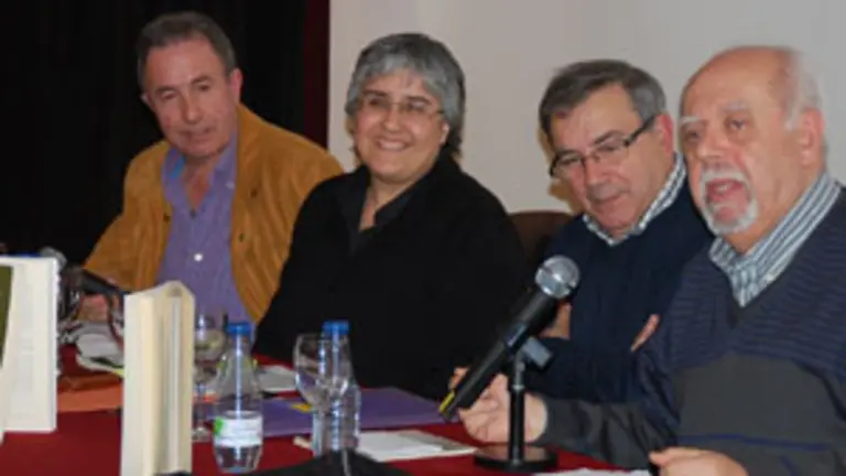  Xos&eacute; M&eacute;ndez, Helena Gonz&aacute;lez, Juan Prados e Jaume Rondon.