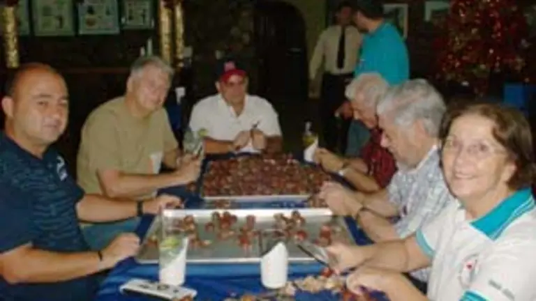  Francisco Garc&iacute;a, Adolfo Rodr&iacute;guez, Miguel &Aacute;ngel Lago Castro, Mar&iacute;a R&uacute;a de Garc&iacute;a, Manuel Sinde Porto y Asdr&uacute;bal Castro.