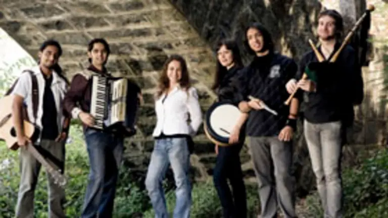  Los integrantes del grupo folk asturiano TaFechu.