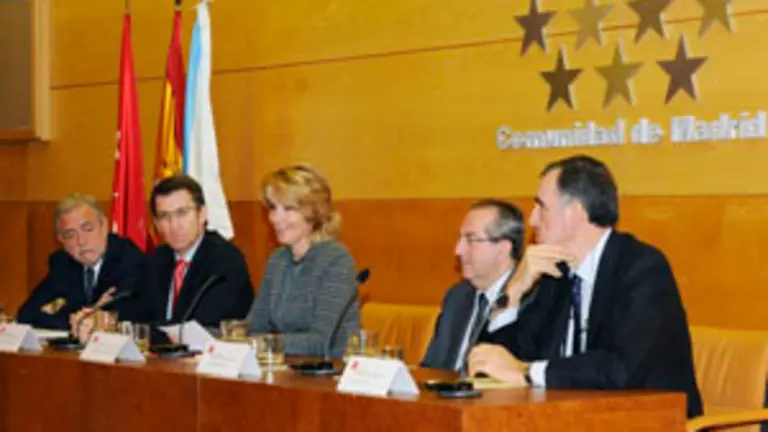 Los presidentes de la Comunidad de Madrid y de Galicia presidieron el acto de aniversario.