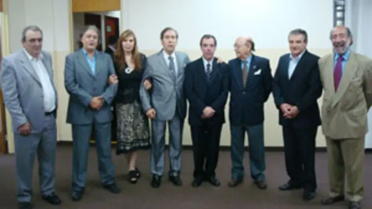 Diferentes autoridades estuvieron presentes en la presentación de la Cátedra.