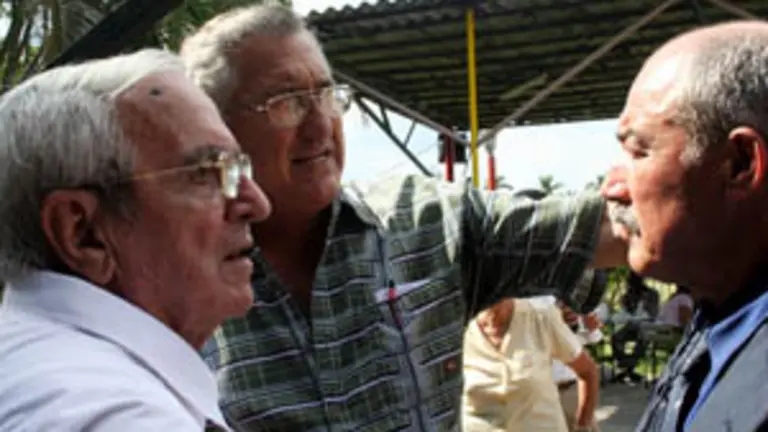 Amador Salsine, Cipriano Gorostiaga y Reynado Rojas.