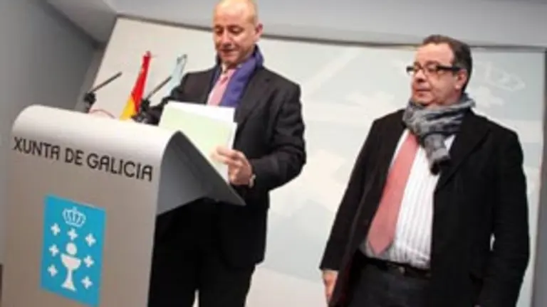  Santiago Camba, acompa&ntilde;ado por Antonio Aguar&oacute;n, present&oacute; los resultados del &lsquo;Bar&oacute;metro de la Inmigraci&oacute;n&rsquo;.