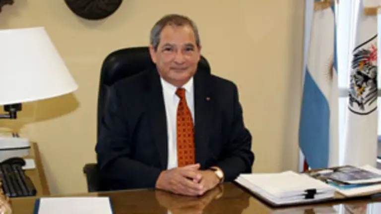  Jorge Lemus atendi&oacute; en su despacho a &lsquo;Galicia en el Mundo&rsquo;.