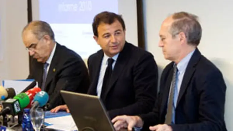  Javier Guerra, en la presentaci&oacute;n de un informe sobre la internacionalizaci&oacute;n de la econom&iacute;a gallega en 2010.