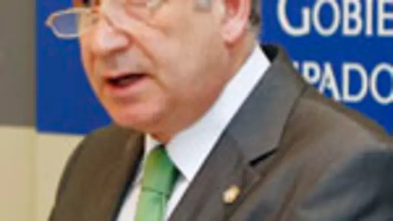  El rector de la Universidad de Oviedo, Vicente Gotor.