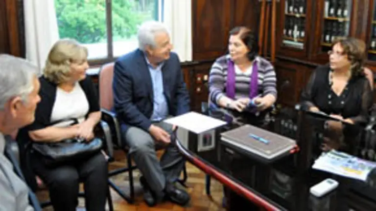  Guillermina Hernández, durante su visita al Hogar Español.