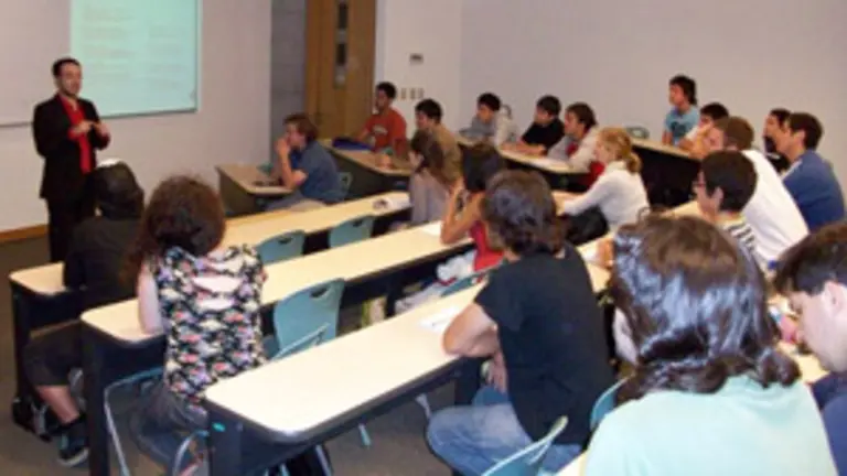  Pablo Duarte, durante una de sus clases en la Universidad de Chile.