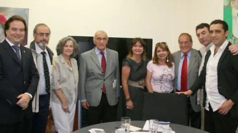 Foto de familia al término de la reunión que mantuvieron directivos de Acyle Argentina y de CCOO de Castilla y León.