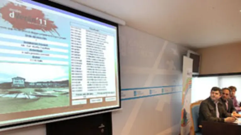  Un momento del acto del sorteo de las plazas para los campamentos.