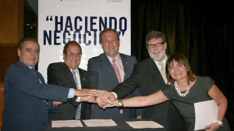  De izda. a dcha., Pedro Bello, Pedro Martín, Jesús Terciado, Santiago Aparicio y Julia Hernando.