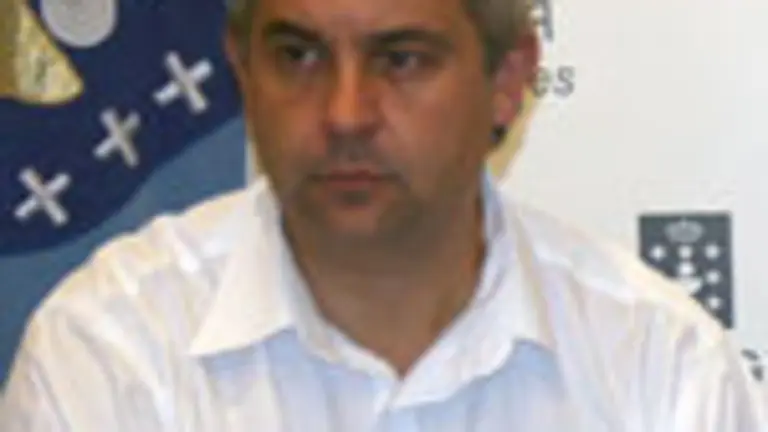  Alejandro L&oacute;pez Dobarro.