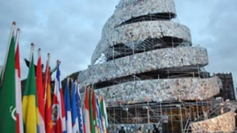 La &lsquo;Torre de Babel de Libros&rsquo;, instalada en la ciudad de Buenos Aires. 