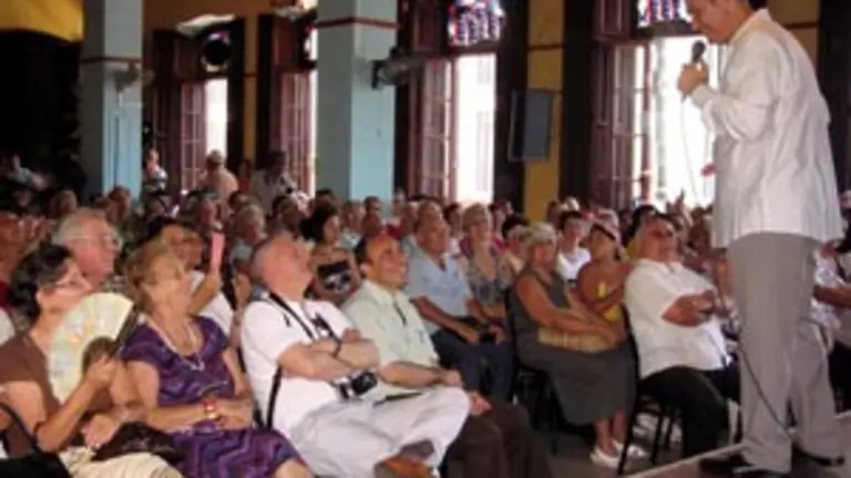  Raúl Parrado ofreció un mini recital.