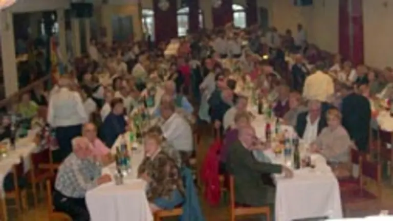  Al banquete asistieron 260 comensales.