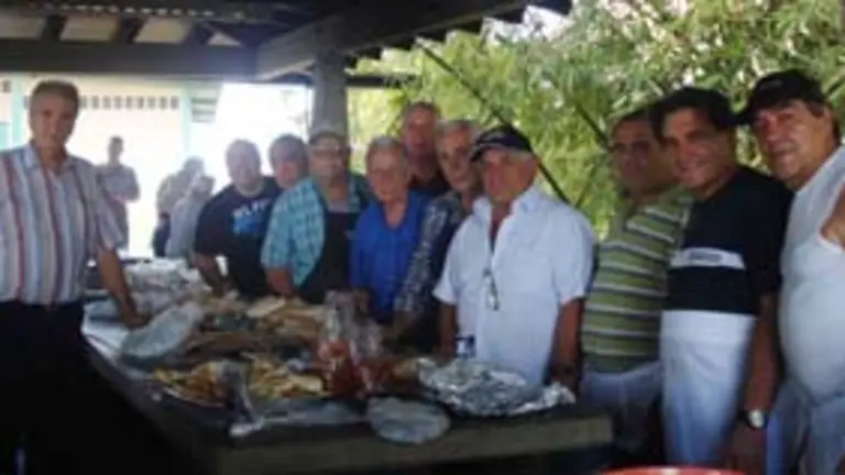  Parte de la Directiva de Terras de Celanova y Baixa Limia. A la izda., Benito &Aacute;lvarez, presidente.