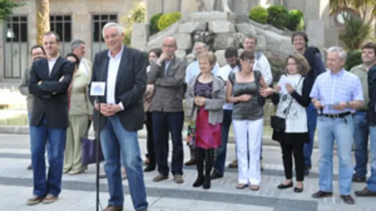  Un momento de la intervenci&oacute;n de Guillerme V&aacute;zquez en A Coru&ntilde;a.