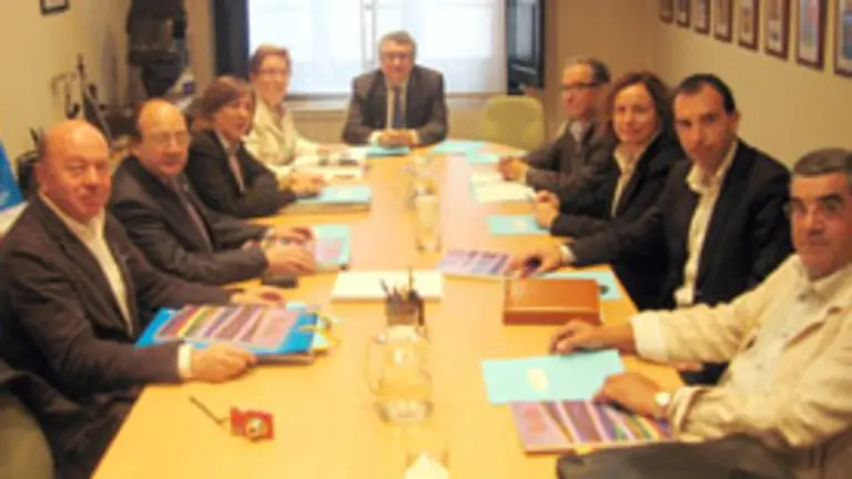  Fern&aacute;ndez de la Cera presidi&oacute; la reuni&oacute;n de la Comisi&oacute;n Delegada. 