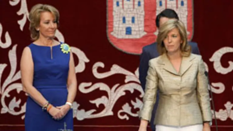 Regina Plañiol jura su cargo como consejera de Presidencia y Justicia ante Esperanza Aguirre.