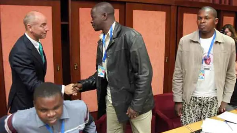  Santiago Camba saluda a los participantes en el programa &lsquo;Op&ccedil;&acirc;o + Futuro'.