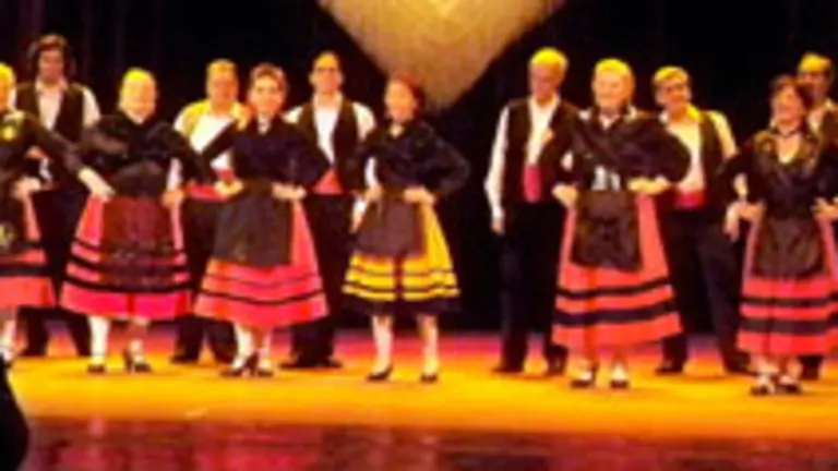 Un momento del espectáculo en el Teatro Municipal. 